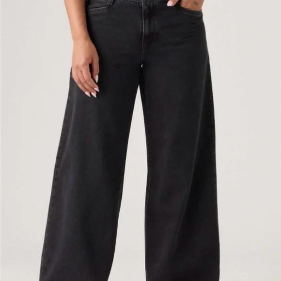 Elegant Black Flare Jeans - Picture 1 of 6